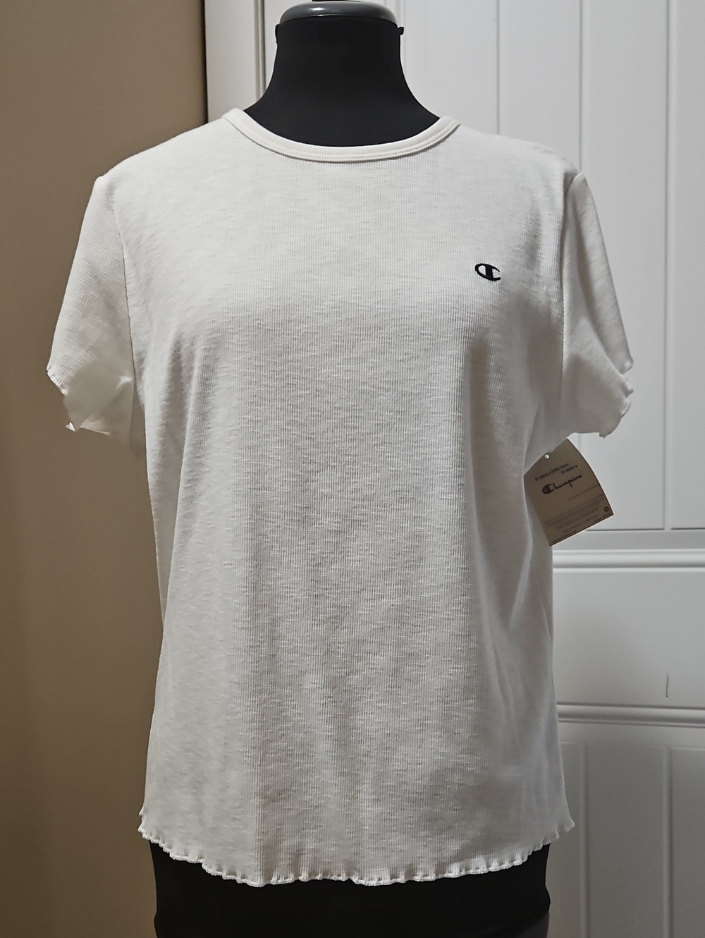 Champion Scalloped Edge Short Sleeve Tshirt XL In White